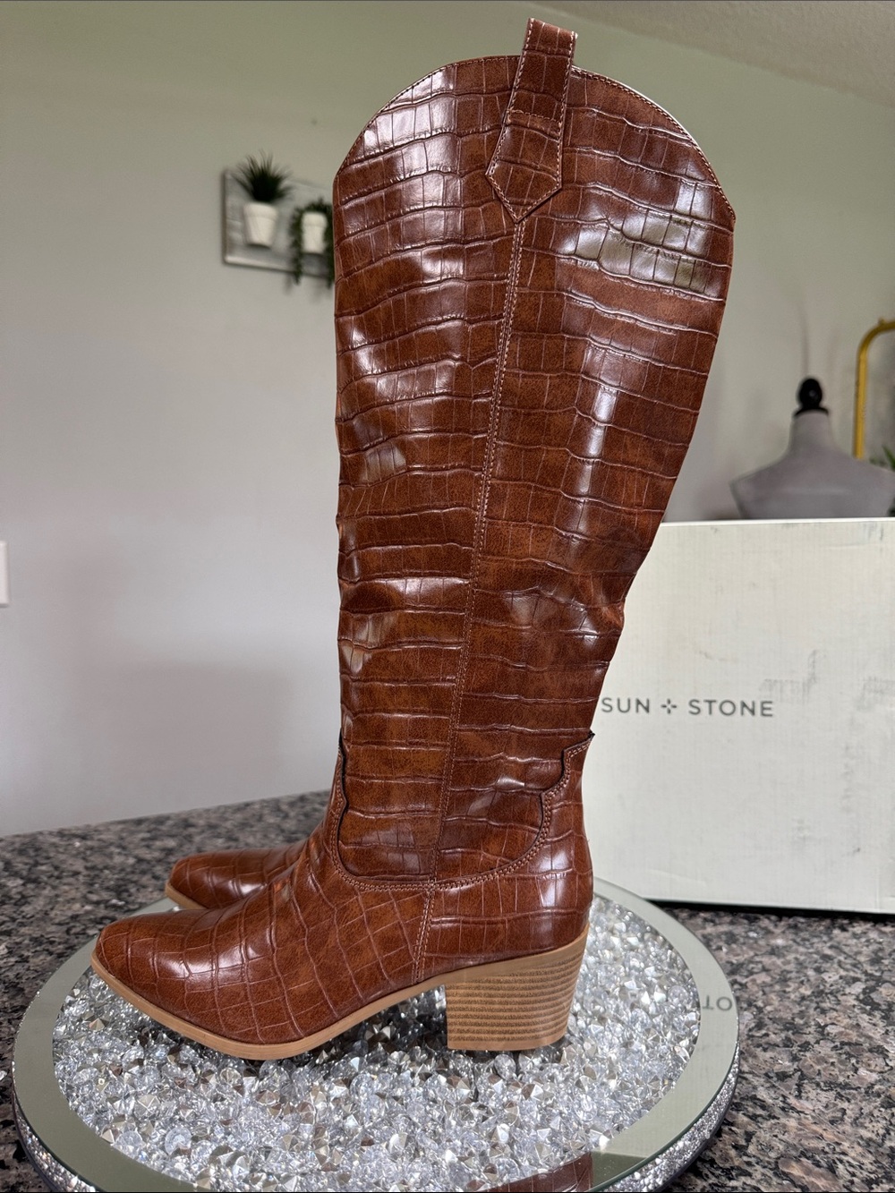 Sun + Stone Croc-Embossed Tall Brown dolly Boots NEW 8.5